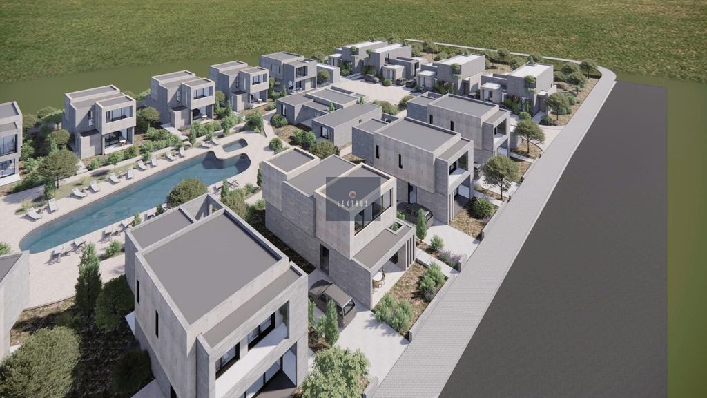 Property photo 3 of 30