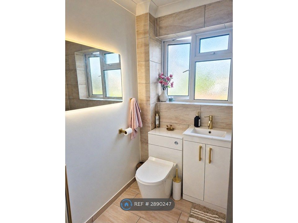 Property photo 3 of 3
