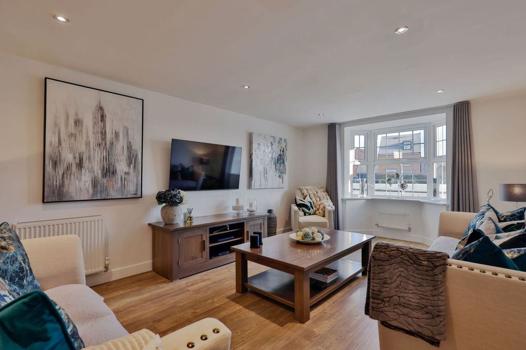 Property photo 3 of 38