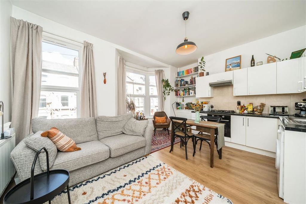 Property photo 2 of 5