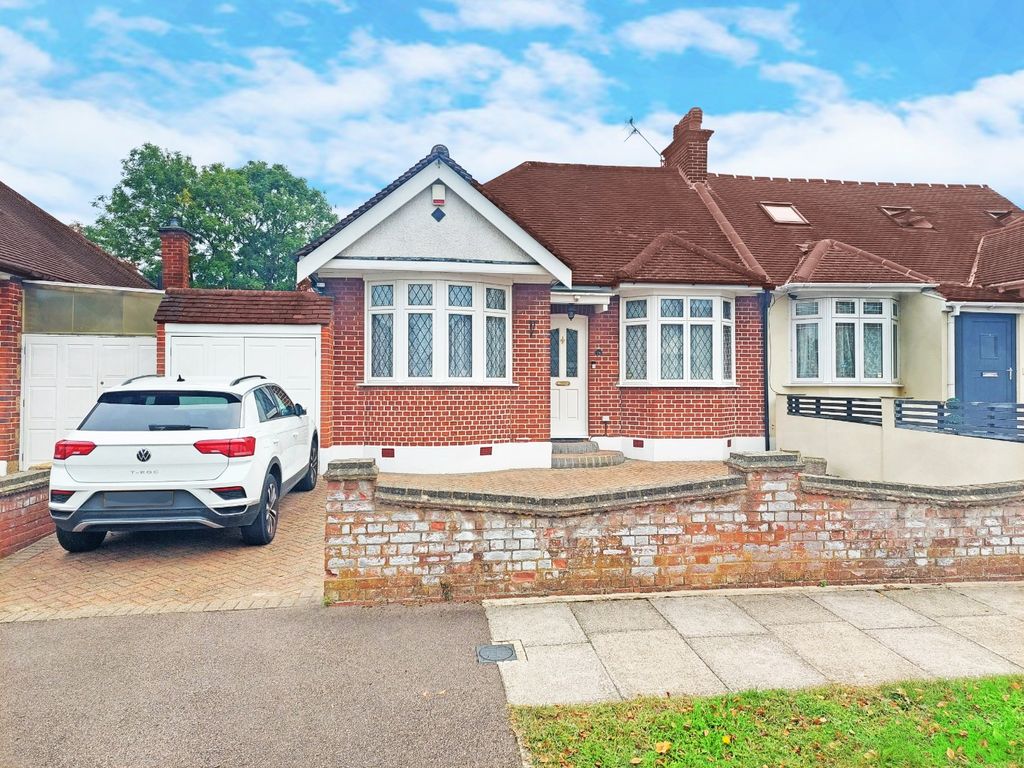 Property photo 1 of 14 4524811