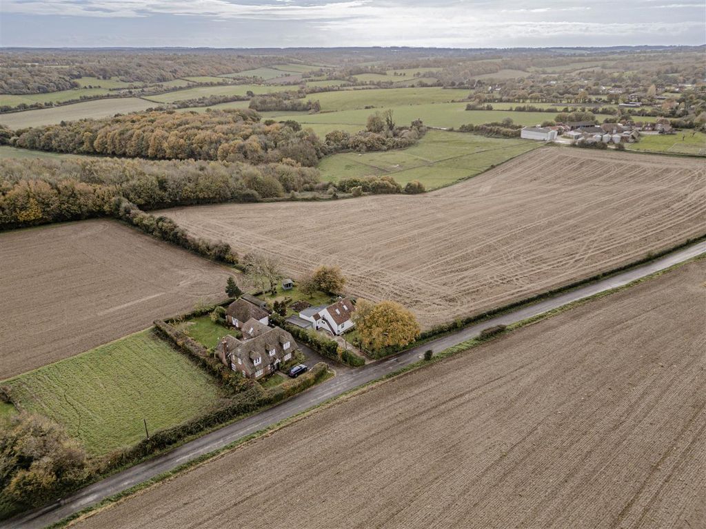 Property photo 2 of 36 L J Imaging-3.Jpg