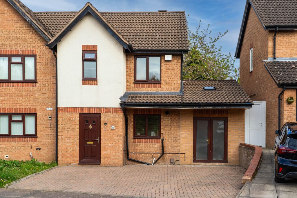 Property photo 1 of 42