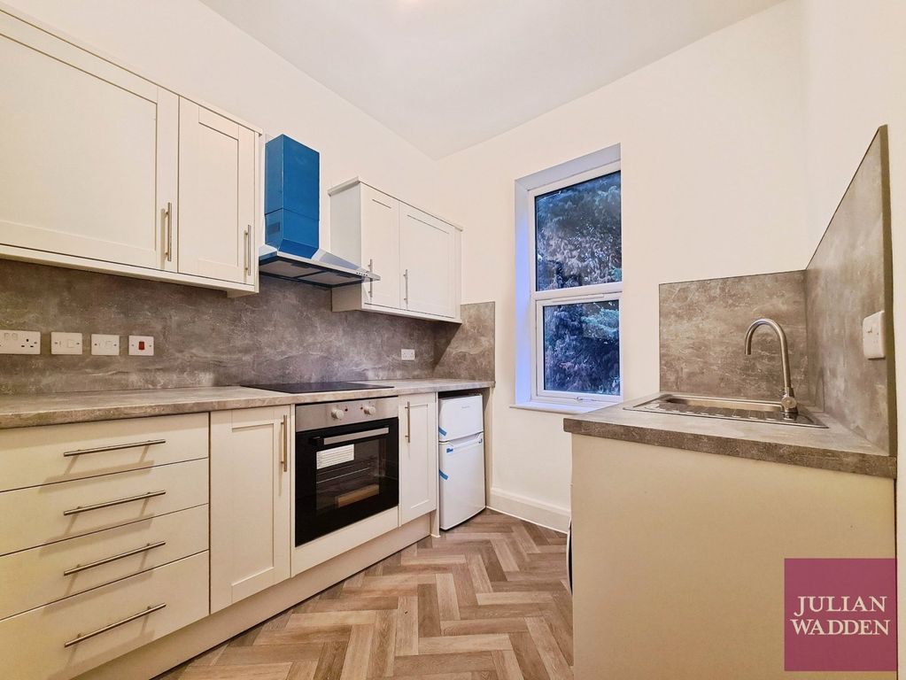 Property photo 1 of 13 Picture No. 12