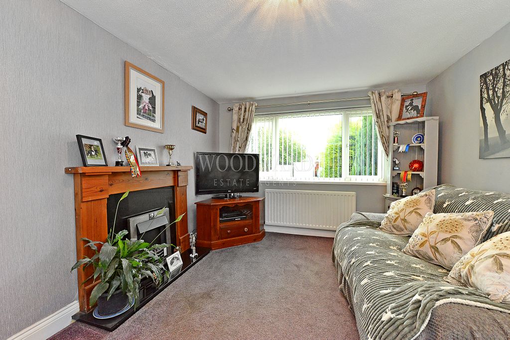 Property photo 2 of 14 Living Room