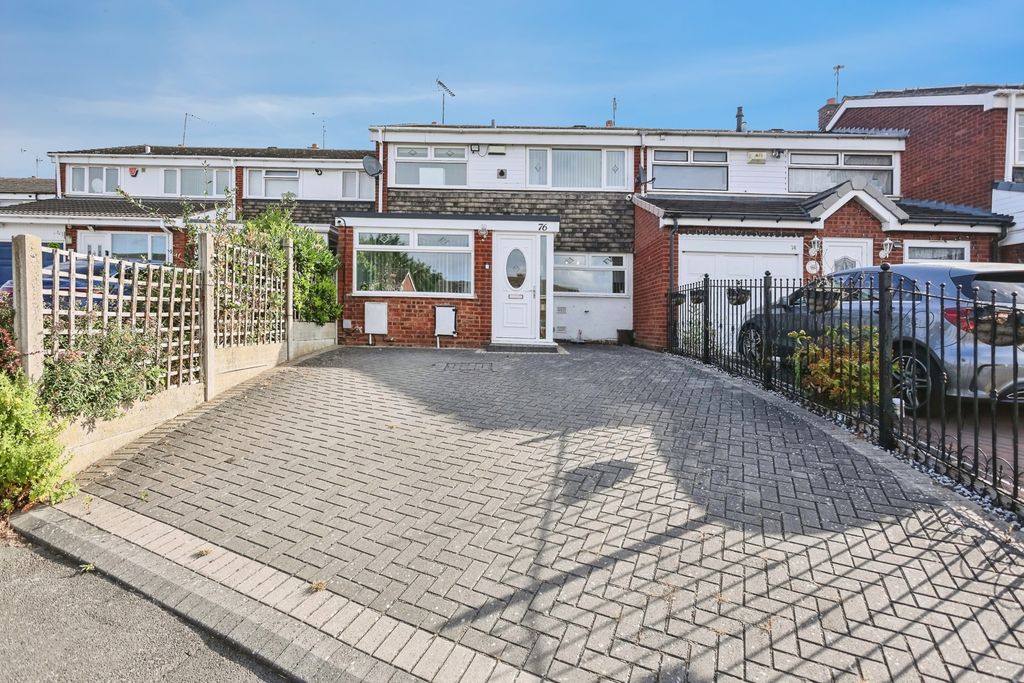 Property photo 1 of 17 Pbox-Img.Jpg