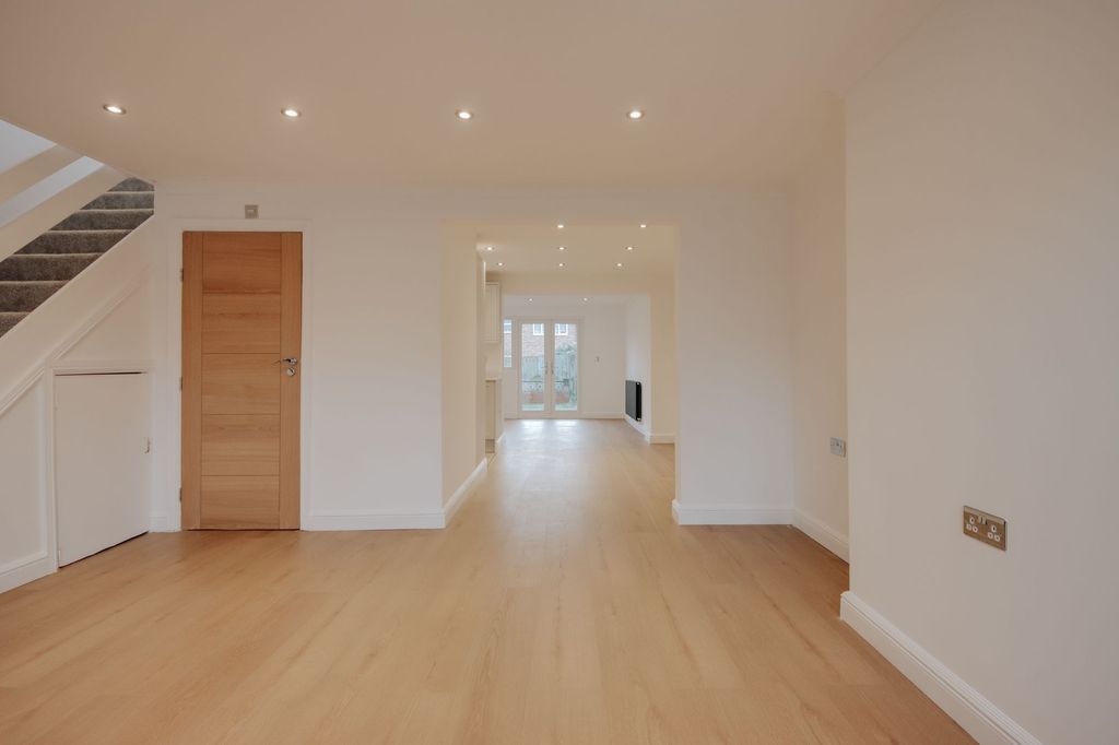 Property photo 1 of 11 Open-Plan Living Area