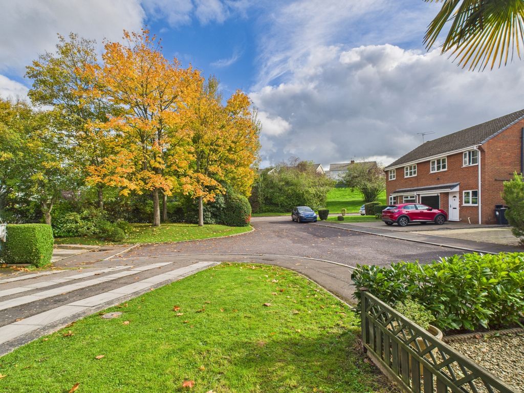 Property photo 3 of 28 Cam02023G0-Pr0178-Still006