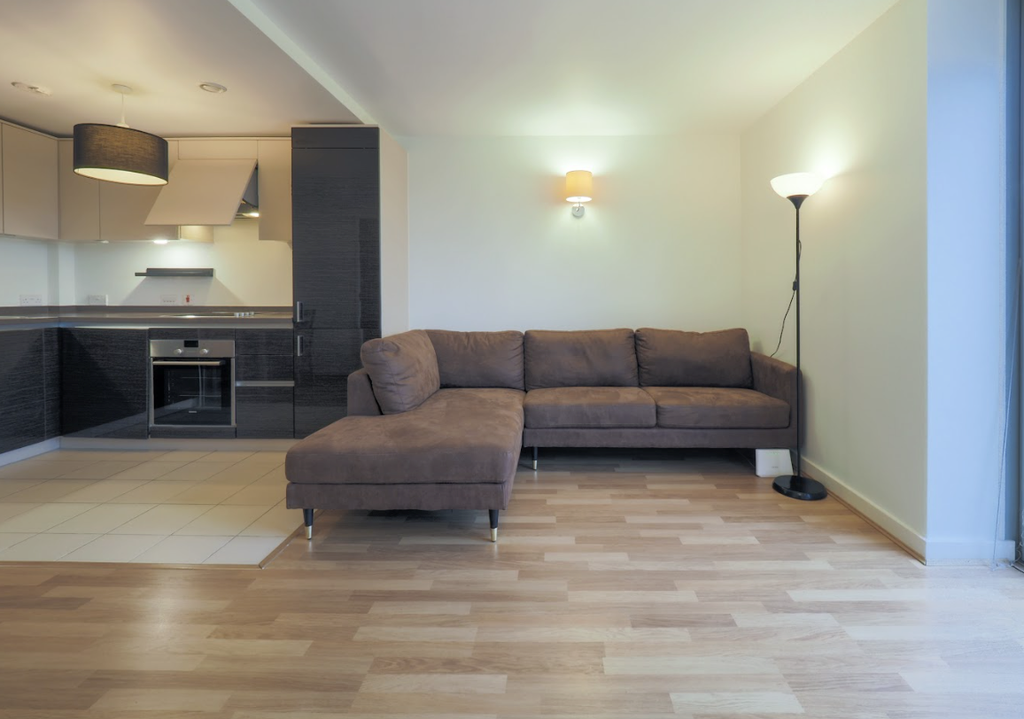 Property photo 2 of 34