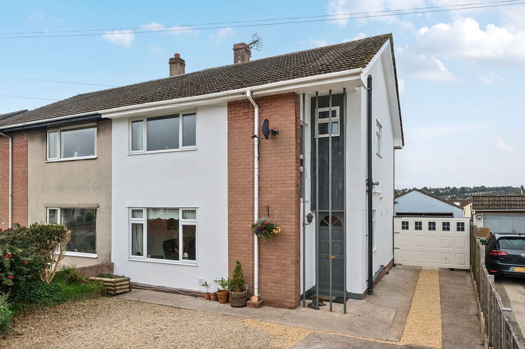 Property photo 1 of 22