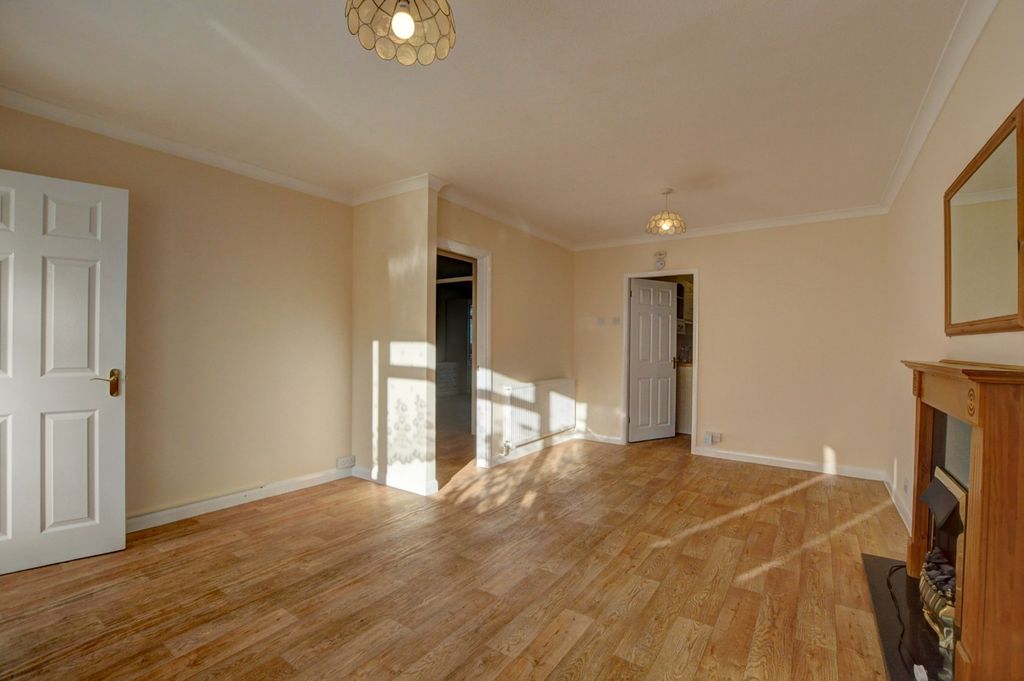 Property photo 2 of 8 2442-Hr-2