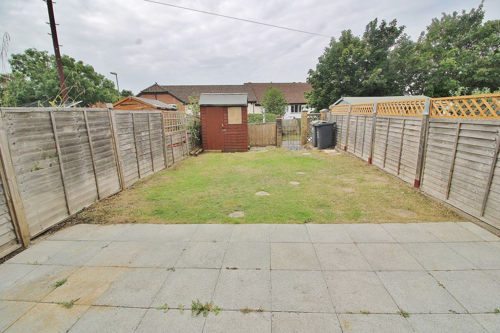 Property photo 2 of 11