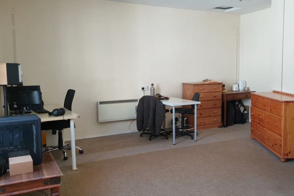 Property photo 2 of 9