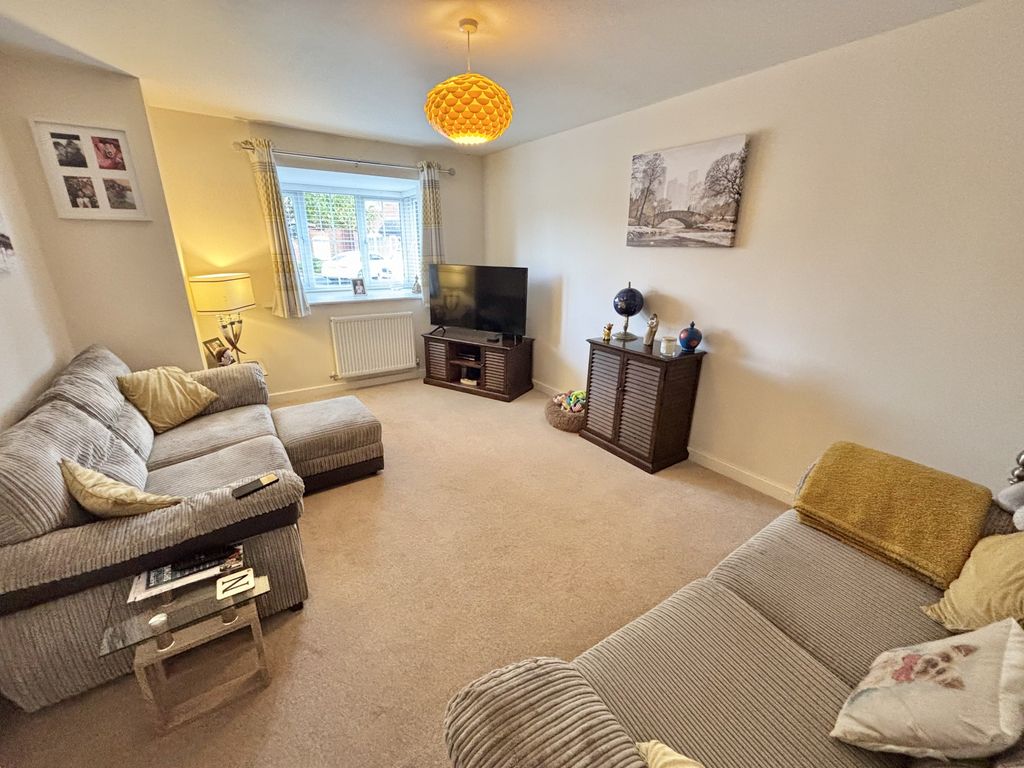 Property photo 3 of 20