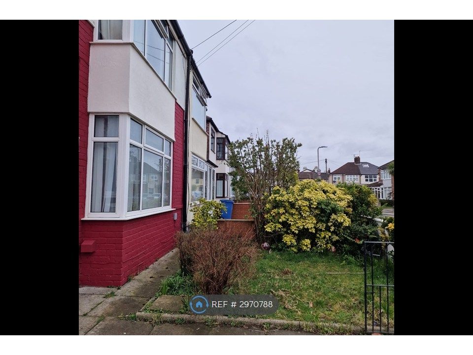 Property photo 2 of 21