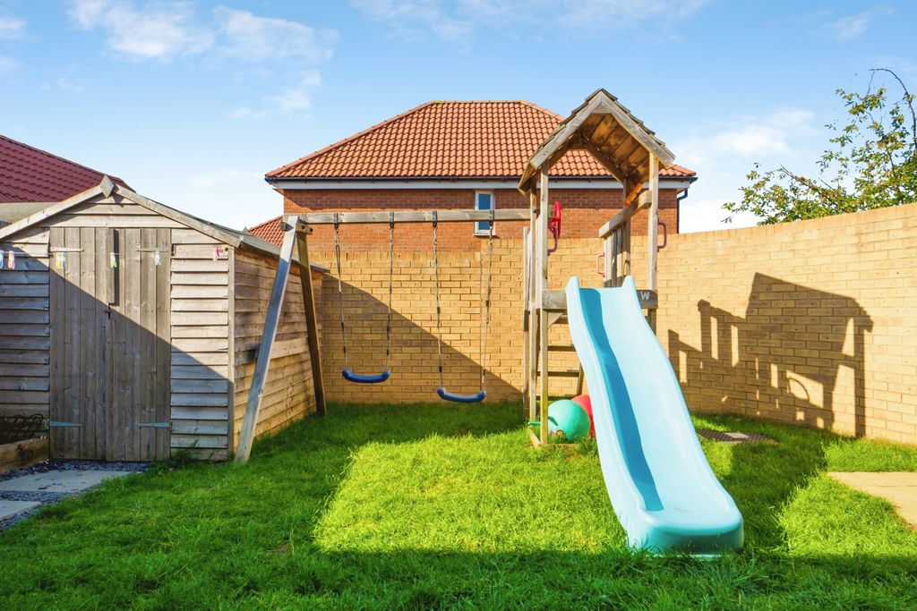 Property photo 3 of 19
