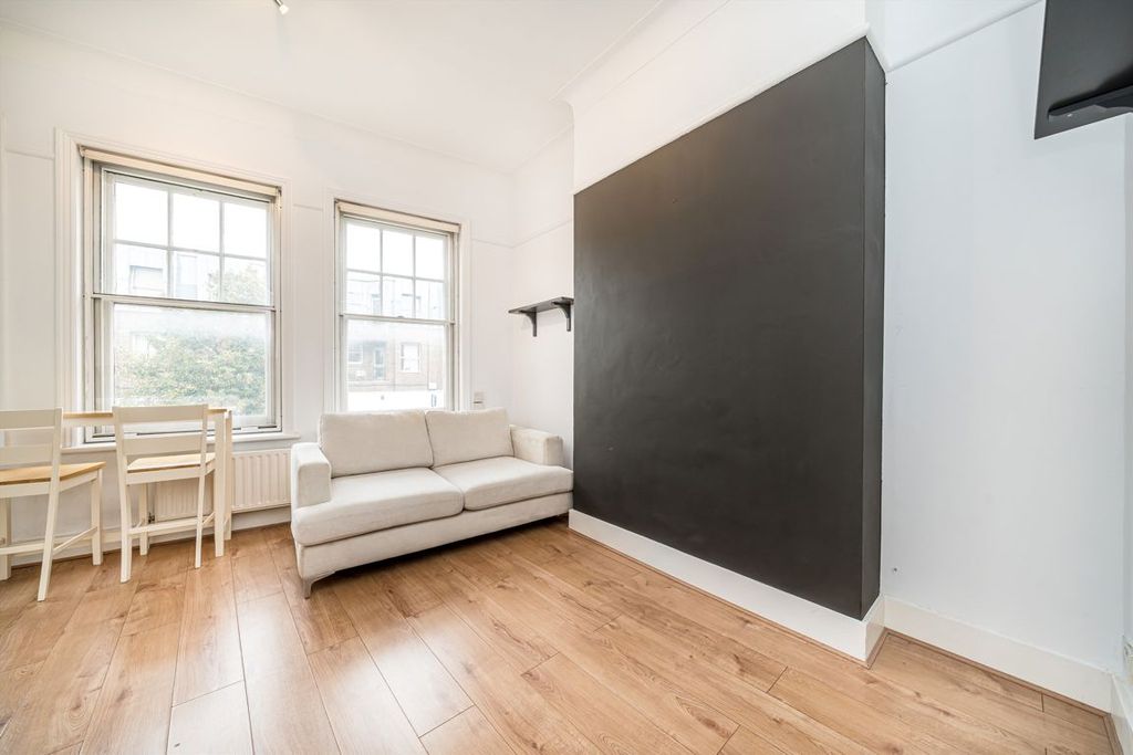 Property photo 3 of 5