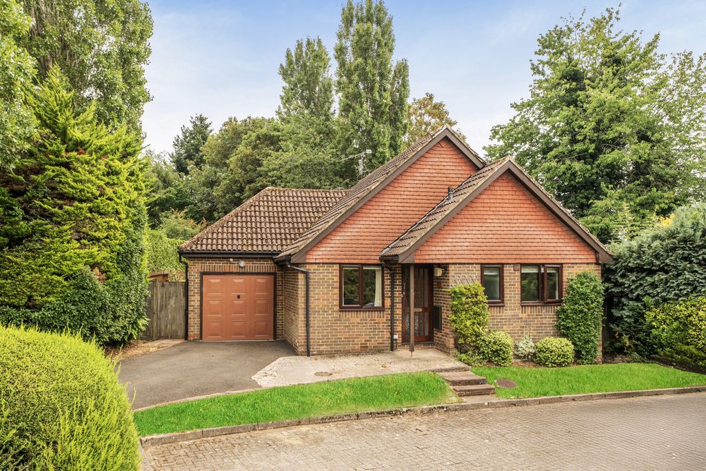 Property photo 1 of 15 1-6A85357A11520-1...