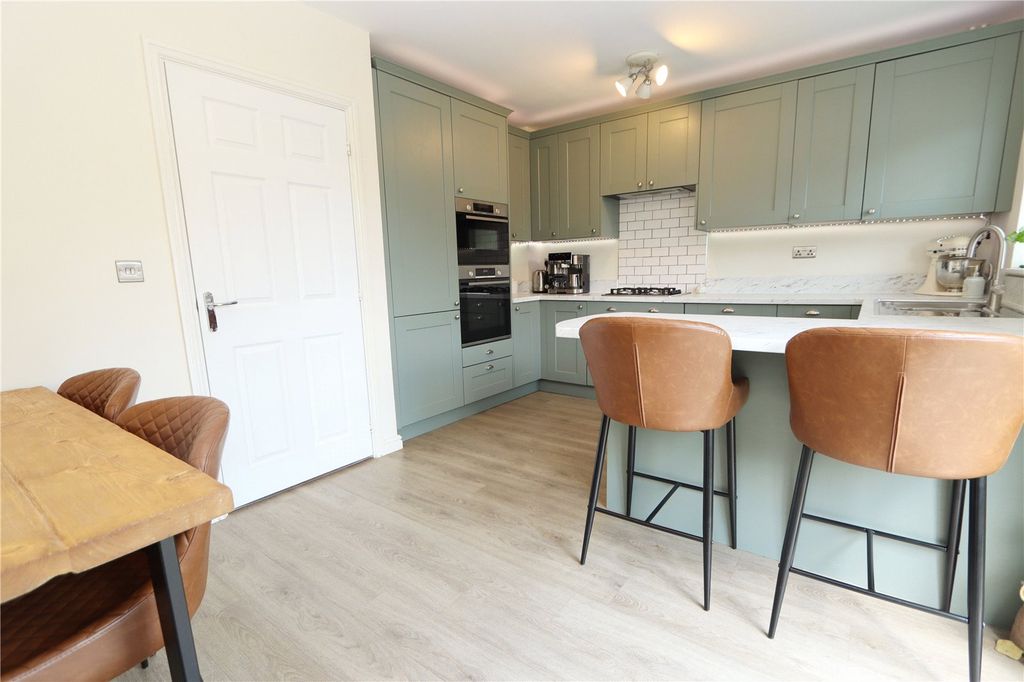 Property photo 3 of 12 Kitchen Diner