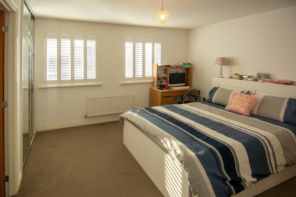 Property photo 3 of 22