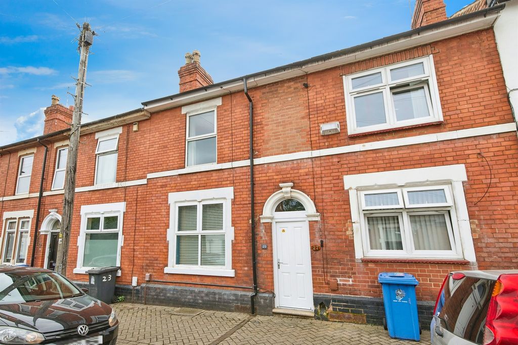 Property photo 1 of 17