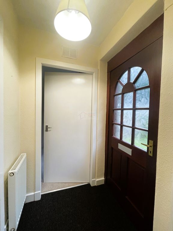 Property photo 2 of 15 Hallway