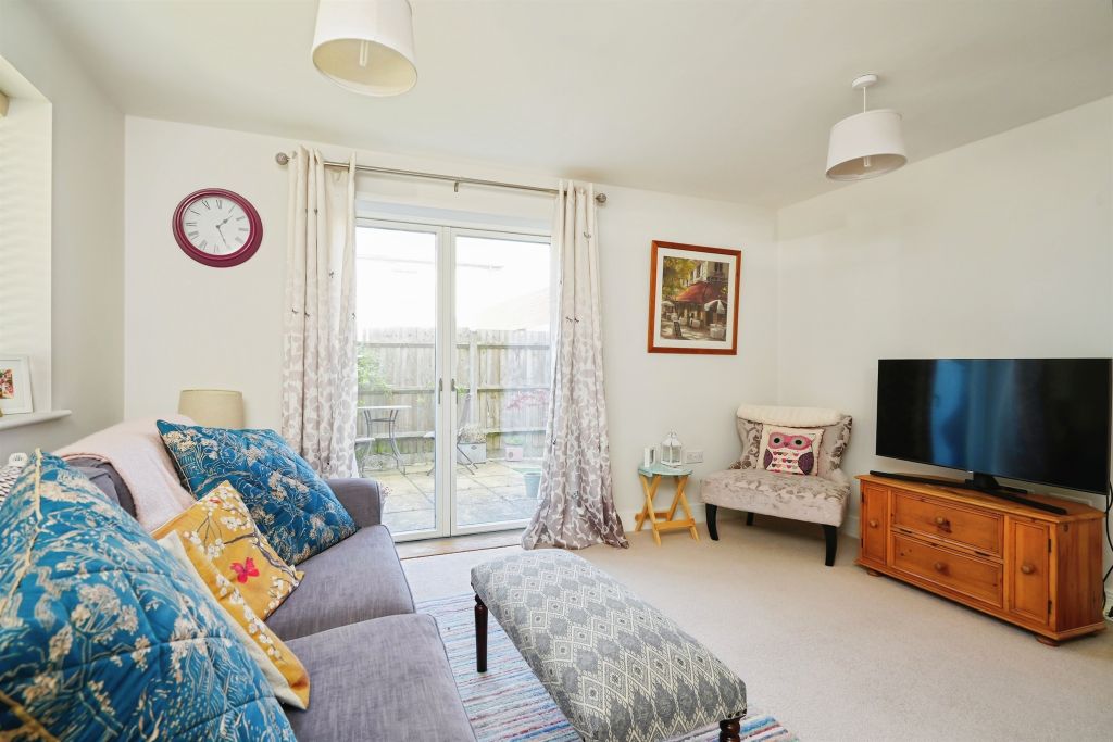 Property photo 2 of 17