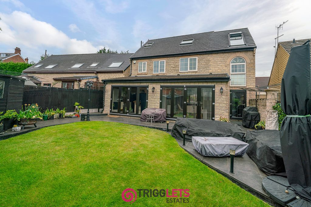 Property photo 1 of 41