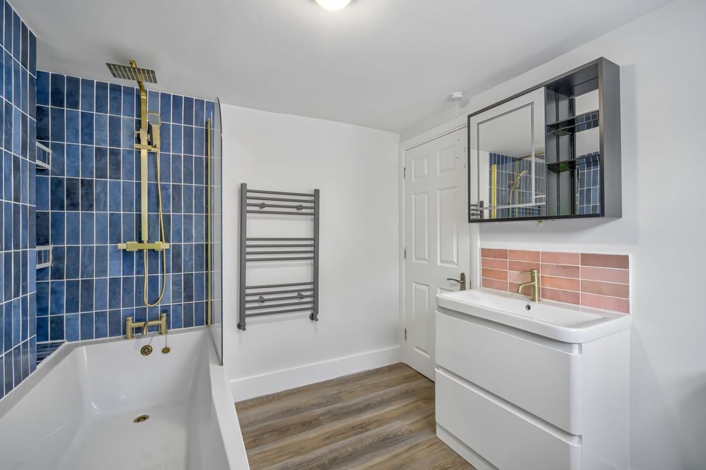 Property photo 2 of 10 Picture No. 01