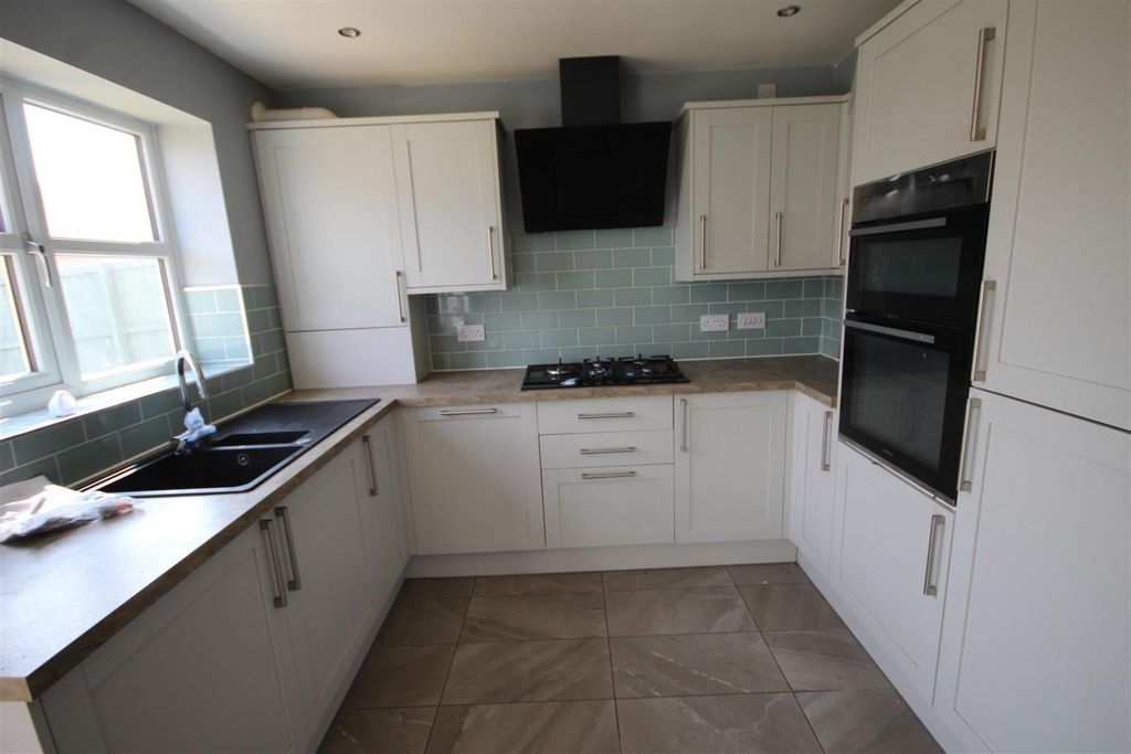 Property photo 3 of 14 1.Jpg