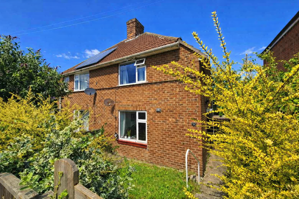 Property photo 1 of 12