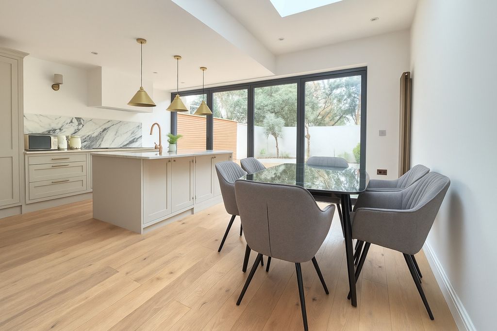 Property photo 3 of 74 Dining Room