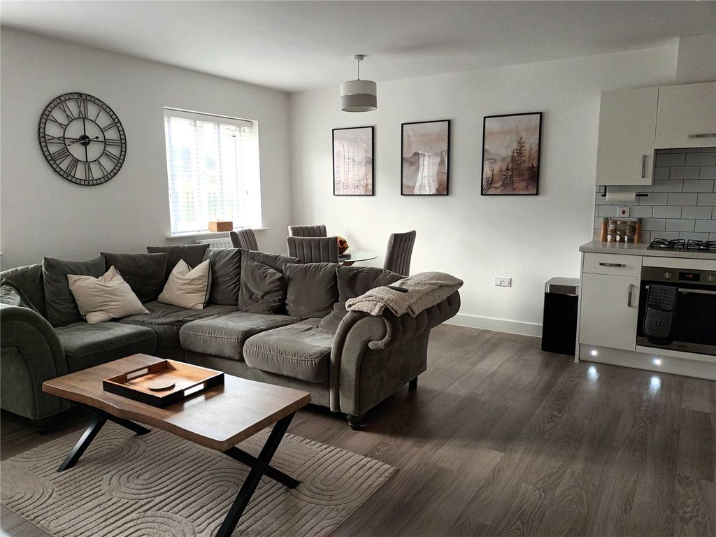 Property photo 3 of 15 Picture No. 08