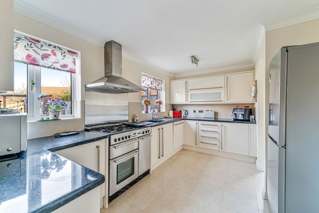 Property photo 3 of 25 Photo 22