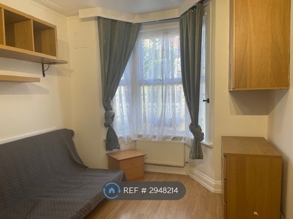 Property photo 3 of 8