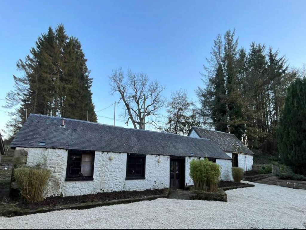 Property photo 3 of 4 3