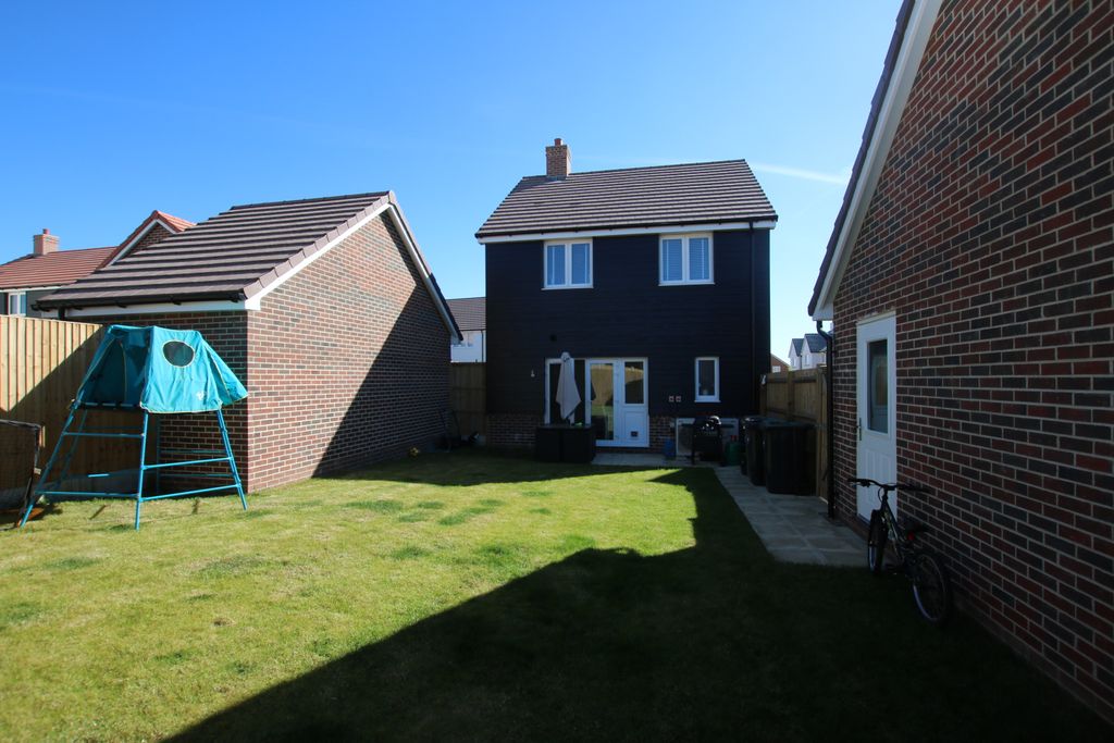 Property photo 3 of 12 4Mfk