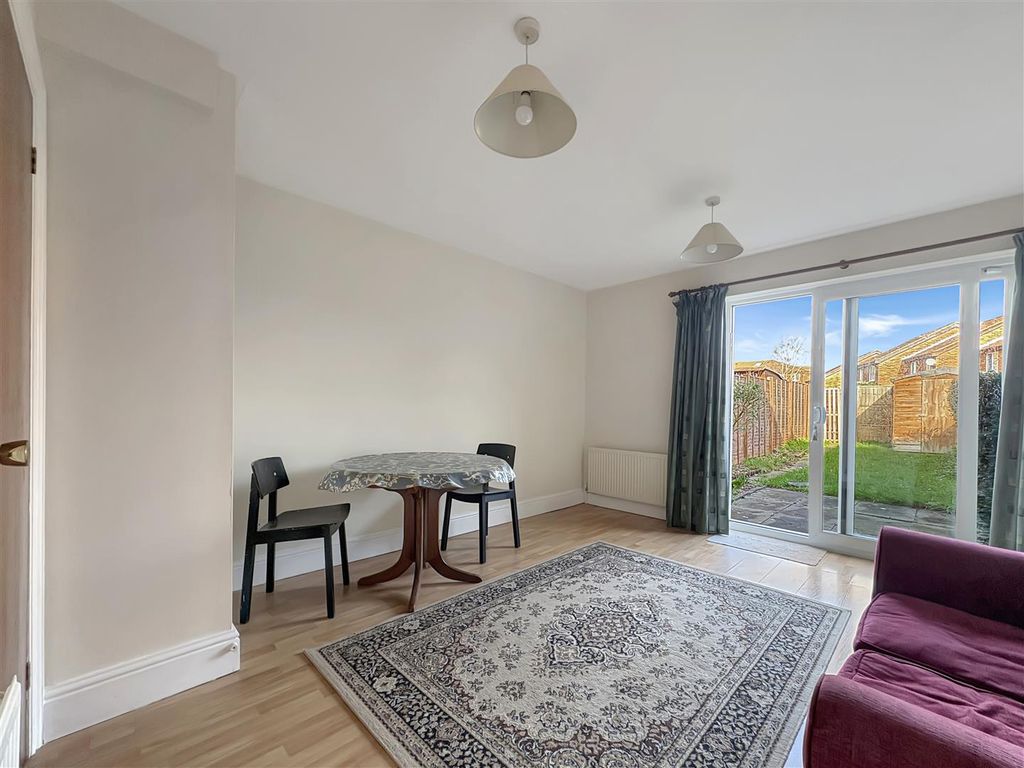 Property photo 2 of 11 8Afed672569Acacaf0244156Ec1d12401Bdb8047.Jpg