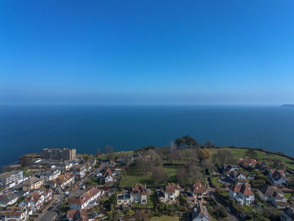Property photo 1 of 14 Wavecrest, Paignton