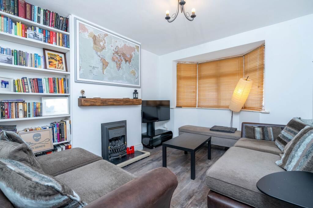 Property photo 3 of 16