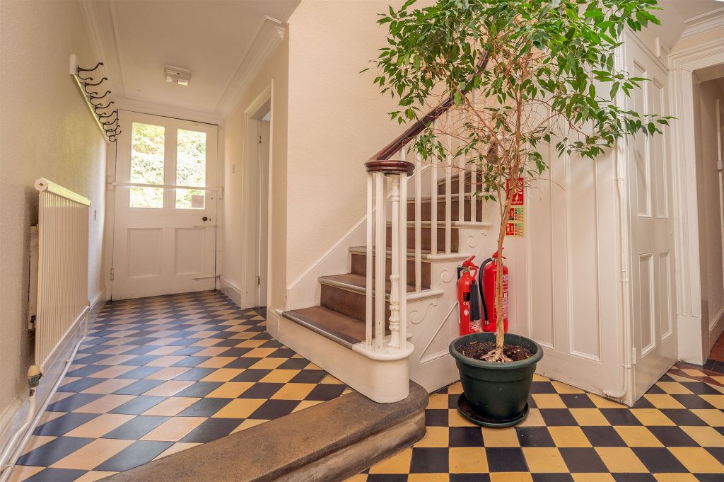 Property photo 3 of 11