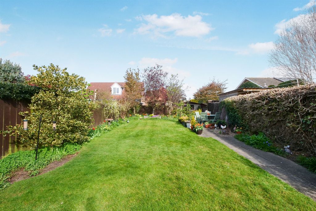 Property photo 3 of 17