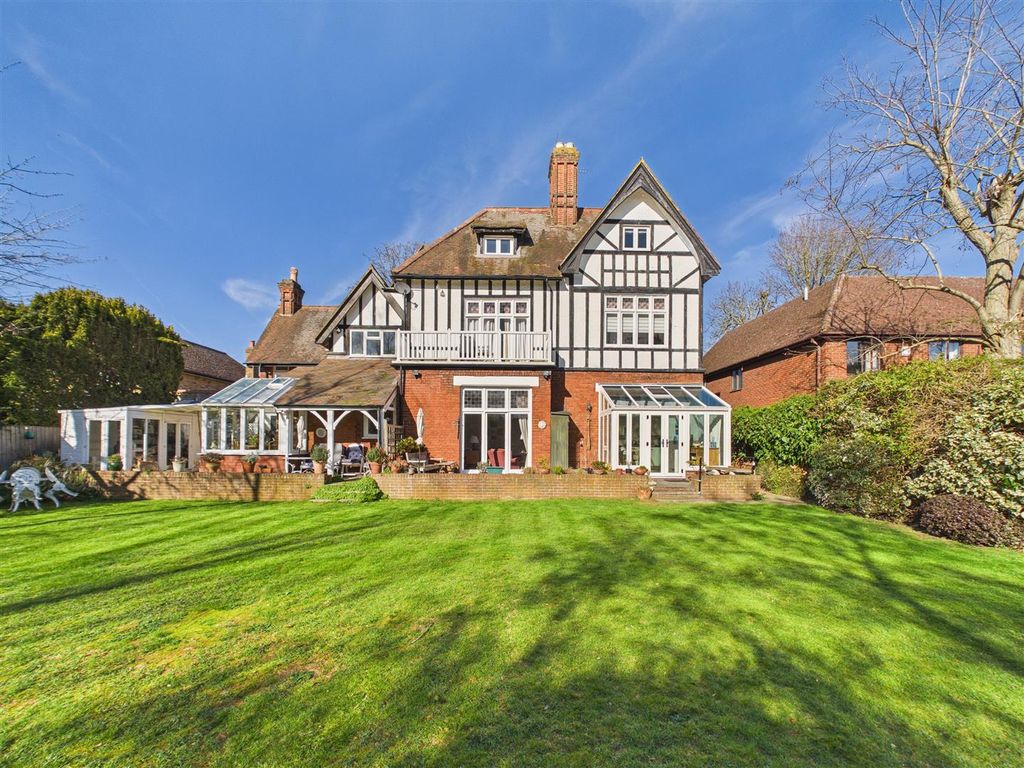 Additional image 12 of 2 bed flat for saleBeauchamp Road, East Molesey KT8