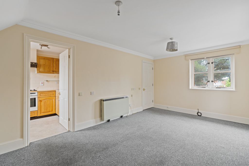 Property photo 3 of 8