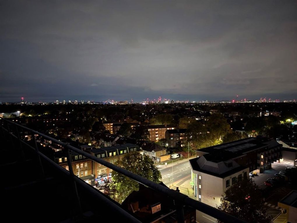 Property photo 2 of 11