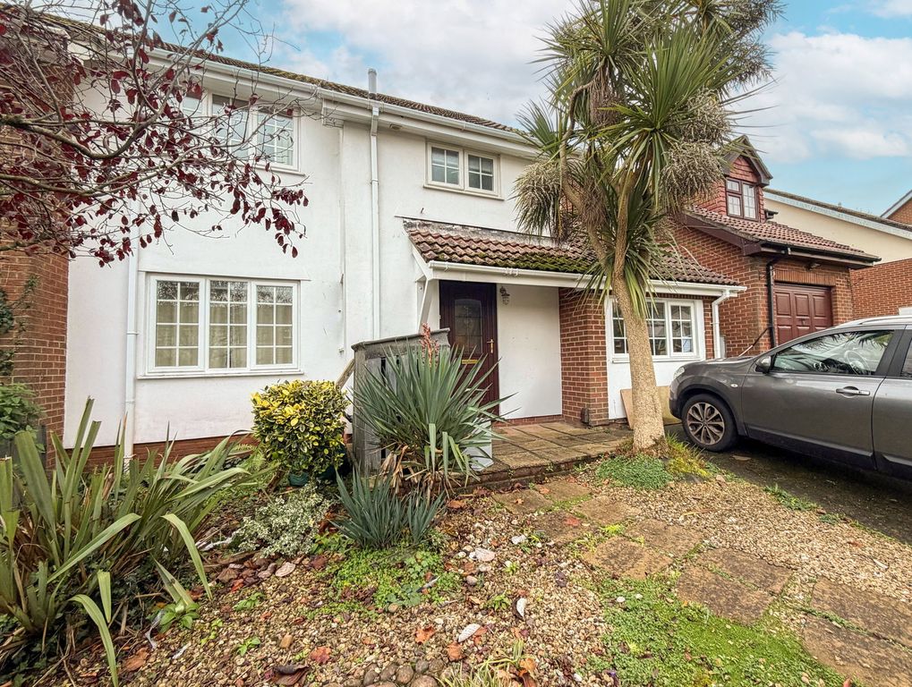 Property photo 2 of 23