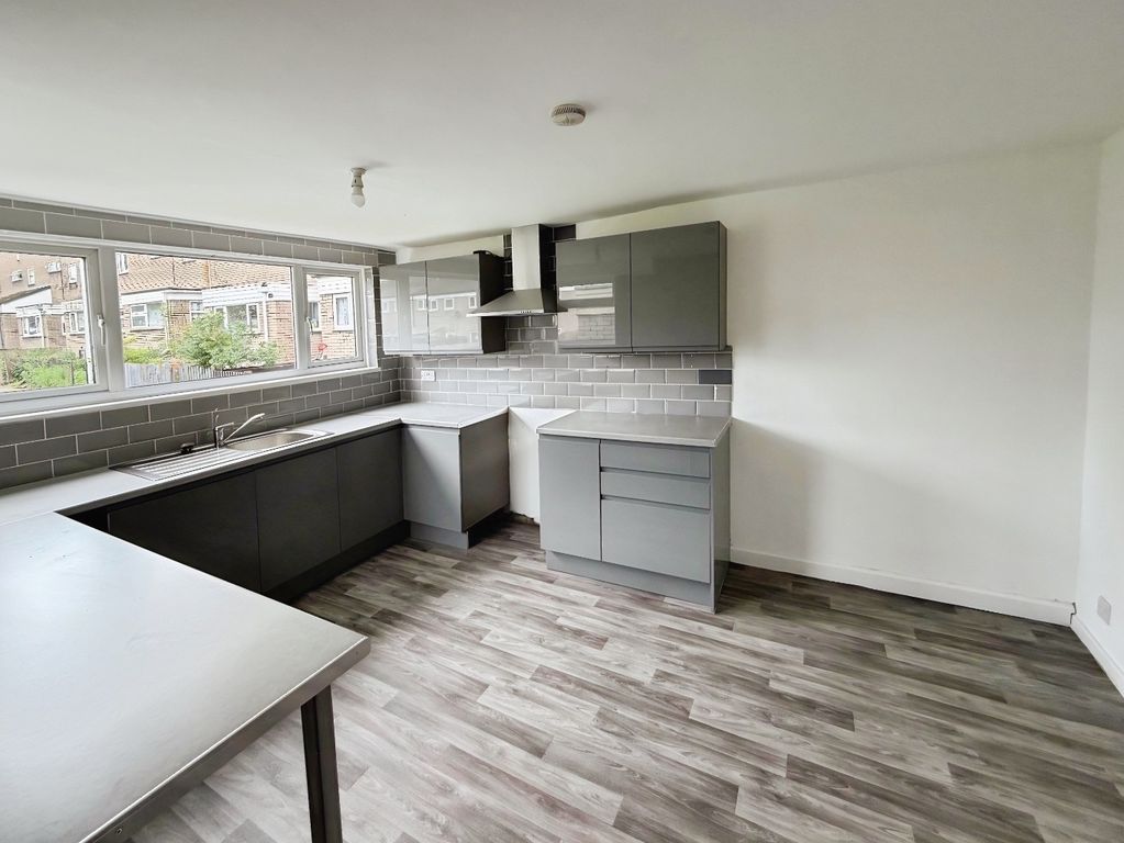 Property photo 2 of 15 5082013