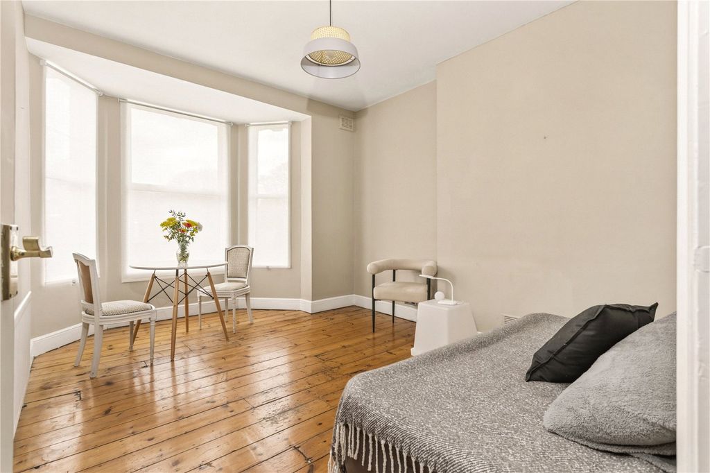 Property photo 2 of 10 Picture No. 03