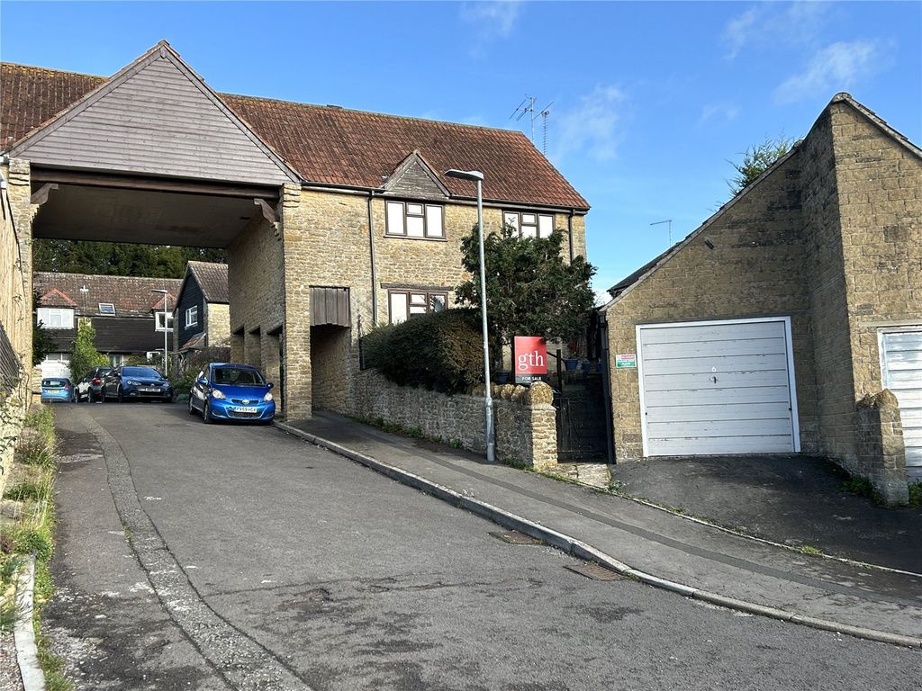 Property photo 1 of 11 Picture No. 27