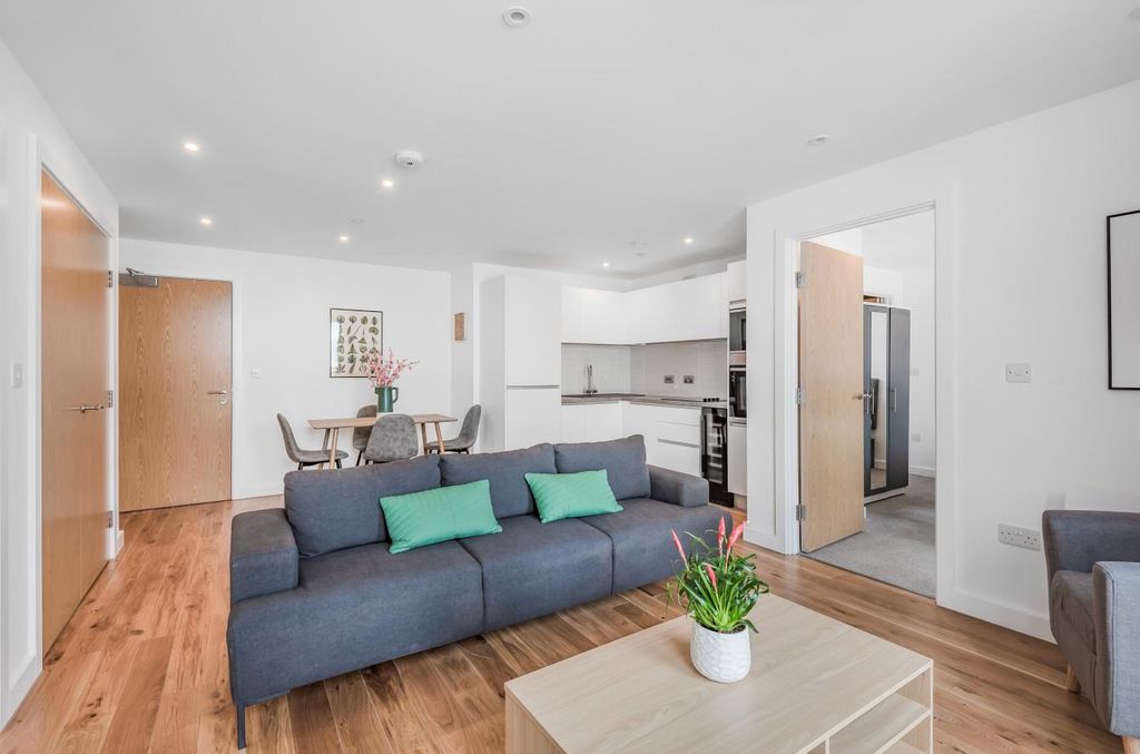 Property photo 3 of 12 652247 (2).Jpg